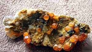 BEAUTIFUL BRIGHT ORANGE SPESSARTINE GARNET CLUSTER